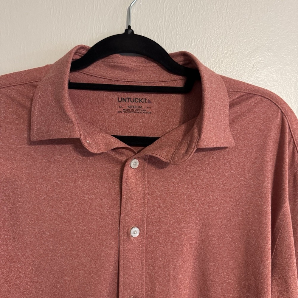 Untuckit Perf Tee Terra Shirt Mens Medium Long Sleeve Button Up Performance Red